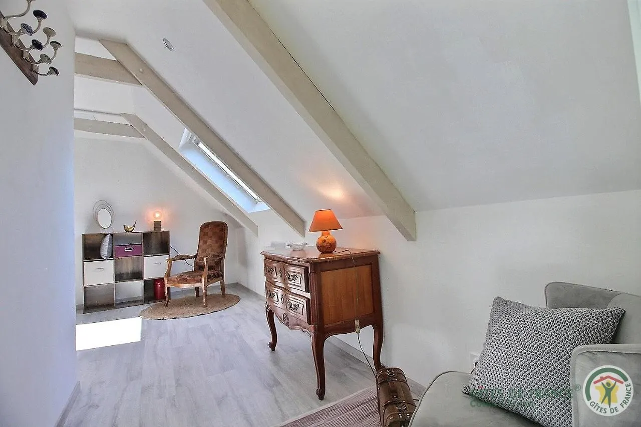 Le Nid D'Hirondelles Villa Bourbriac 0*,  France